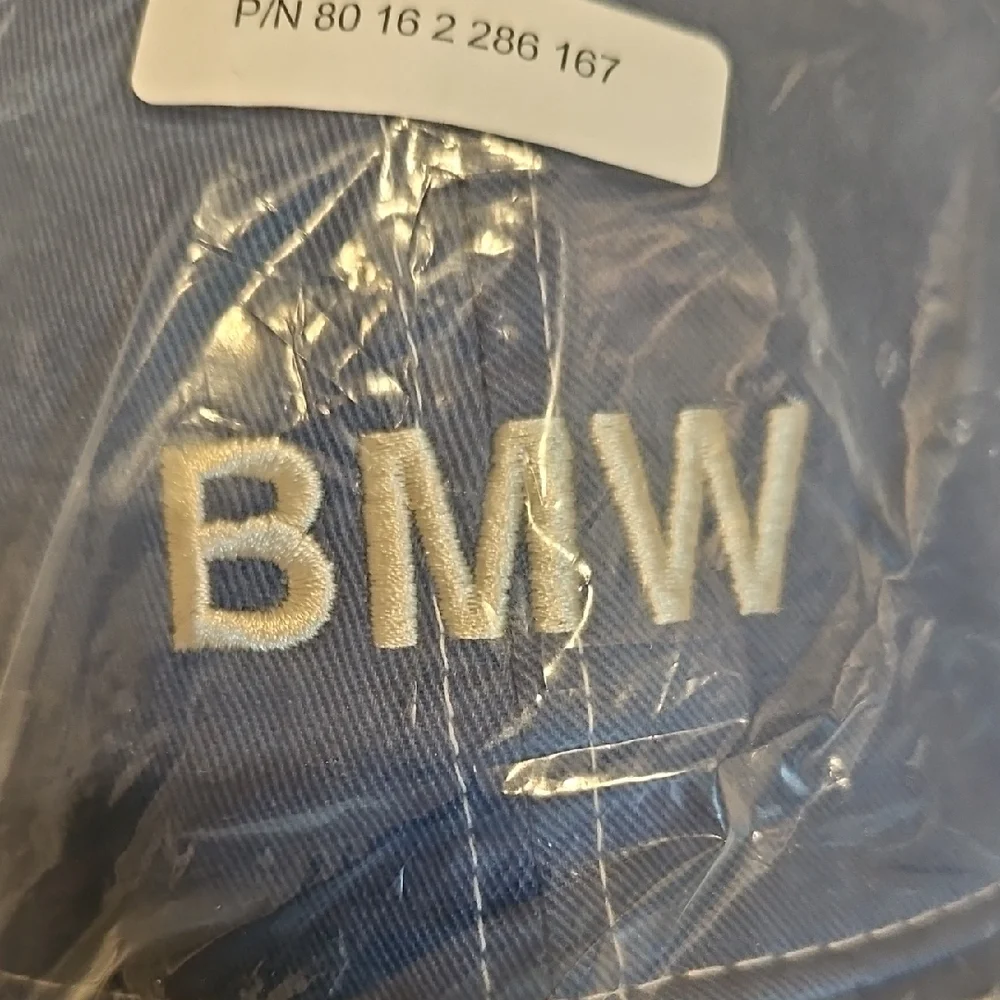 BMW Navy Blue Baseball Cap - Picture 2 of 6
